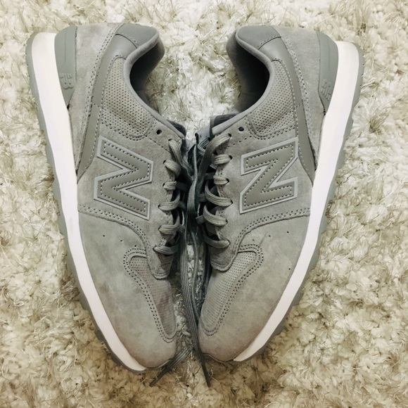 New Balance Shoes - Gray New Balance 696 8.5 Women’s Sneakers